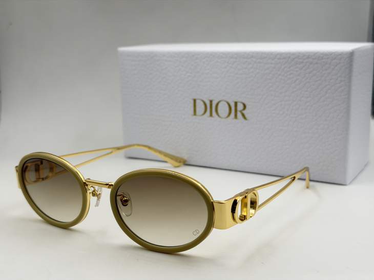 Picture of Dior Sunglasses _SKUfw80879564fw